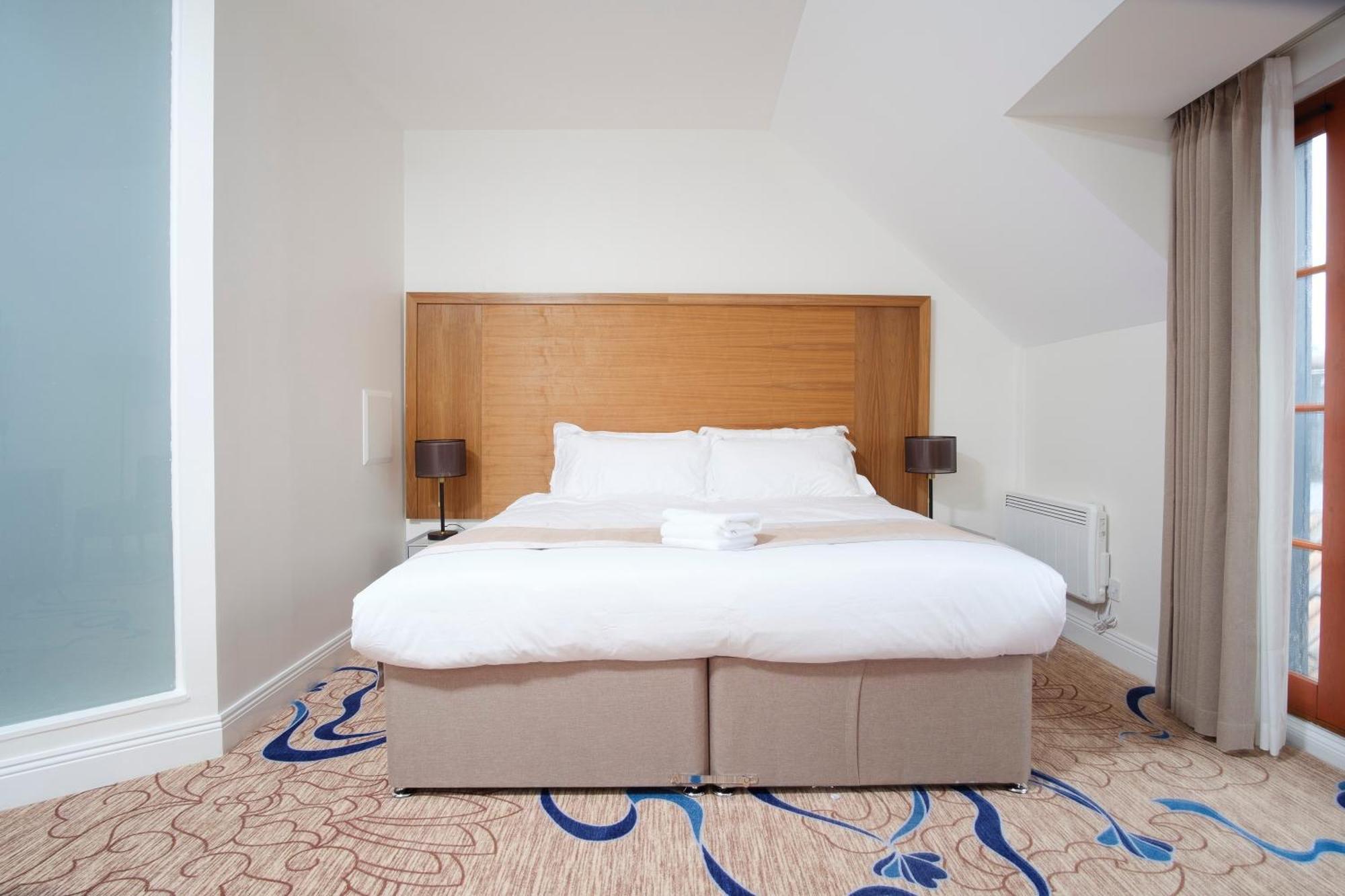 Kelpies Hotel Falkirk Buitenkant foto
