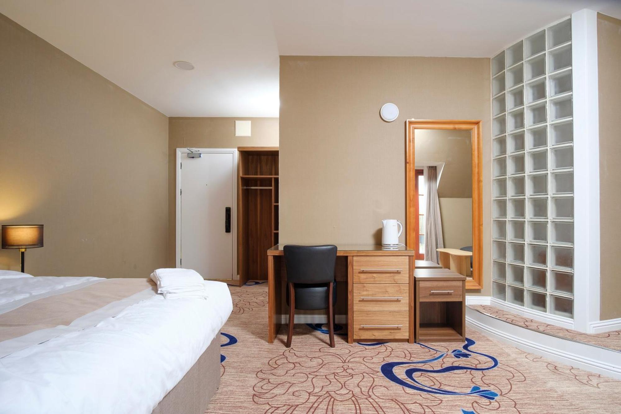 Kelpies Hotel Falkirk Buitenkant foto